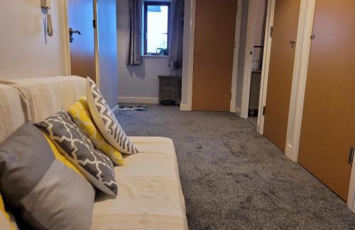 Crawley Apartment | The Rampling's