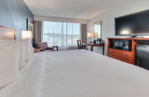 Pigeon Forge Hotel | The Ramsey Hotel & Convention Center