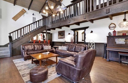 Big Bear Hotel | The Ranch House at Shay Meadows by Big Bear Vacations
