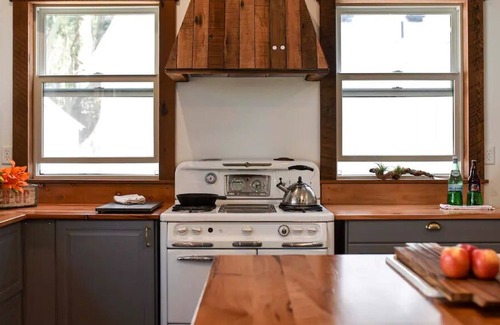 Samoa Apartment | The Ranch House at Humboldt Bay Social Club