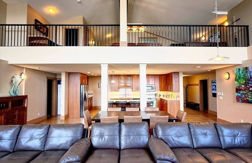 Big White Ski Resort Condo | The Raven Penthouse-6 Bedroom 5 Bathroom Ski Condo with 3 Master Bedrooms + Loft