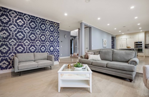 Southwest Calgary House | The Ravine Luxury Retreat
