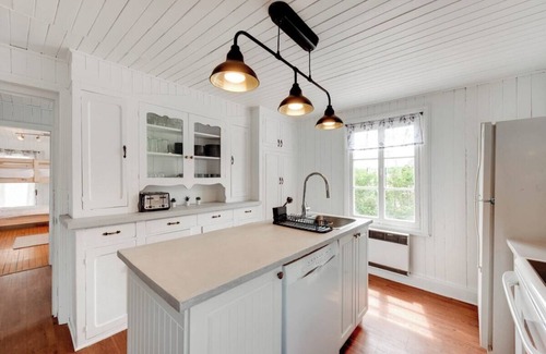 Saint Ferreol les Neiges Cottage | The Red Roof - 3457 - 12 people