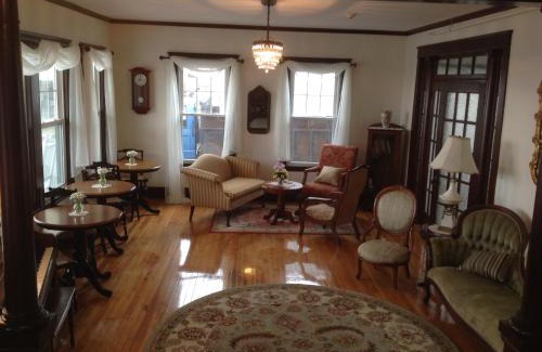 Old Orchard Beach Bed & Breakfast | The Rebekah Inn