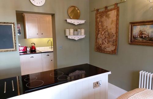 Lincoln Apartment | The Rector's Retreat at the Old Vicarage