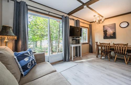 Northern Bruce Peninsula House | The Red Barn