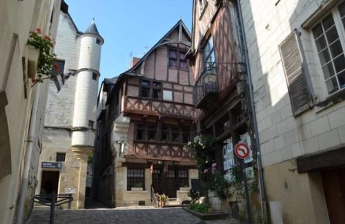 Chinon Apartment | The Red House 3 * Chinon medieval center parking included