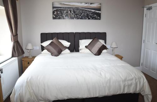 Cardigan Bed & Breakfast | The Red Lion