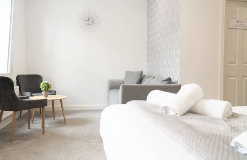 Spalding Hotel | The Red Lion Hotel