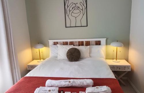 Greater Johannesburg Metropolitan Area Apartment | The Red Portrait at Carlswald