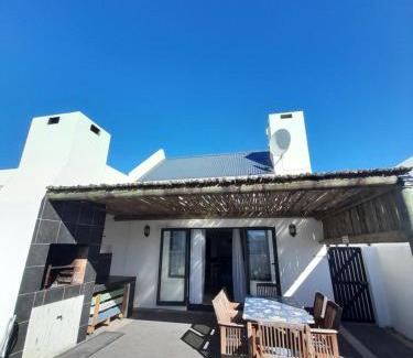 St. Helena Bay House | @ the reef Holiday Home