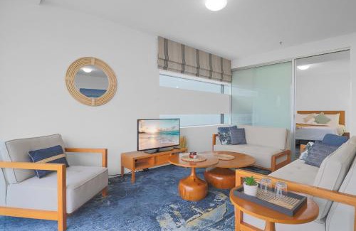 Cairns Central Business District Apartment | The Reef Pad, ideally located with a stellar view!