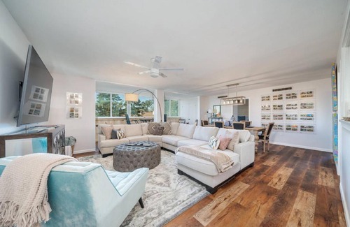 Mid America House | The Regal Beagle - Beacon Manor