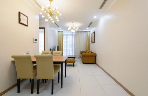 Hang Xanh Apartment | The Regal Residences at Vinhomes Central Park
