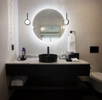 Vanderhoof Hotel | the reid hotel