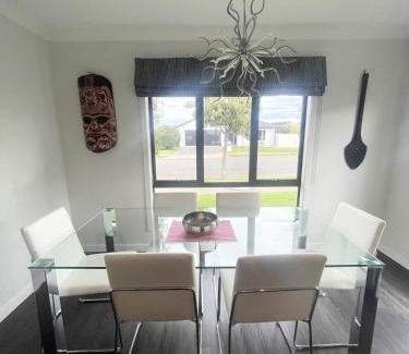 Napier House | The Relax Retreat