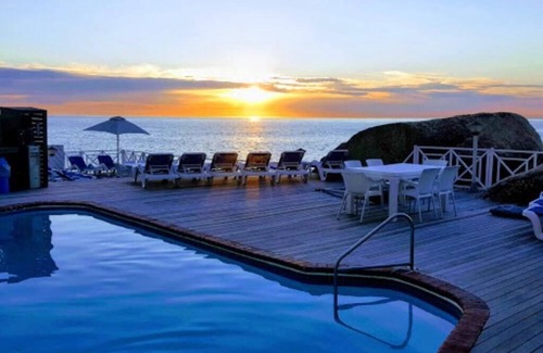 Bantry Bay Apartment | The relaxing Bantry Bay Heaven duplex apartment.