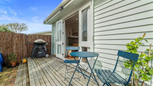 Mount Maunganui House | The Remodelling Room - Mount Maunganui Cottage