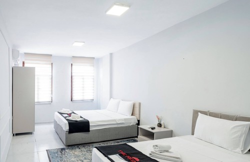 Taksim Hotel | The Rent Tent Suite 23