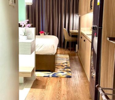 Makati Hotel | The Residences at Novotel Tower