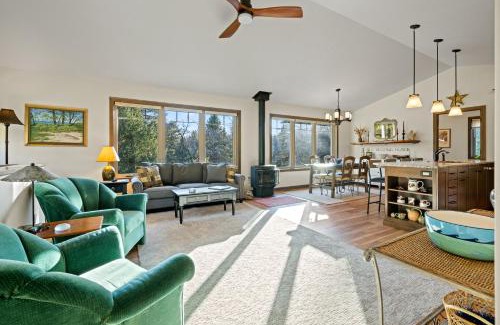 Sturgeon Bay House | The Resting Place by Simple Life Rentals