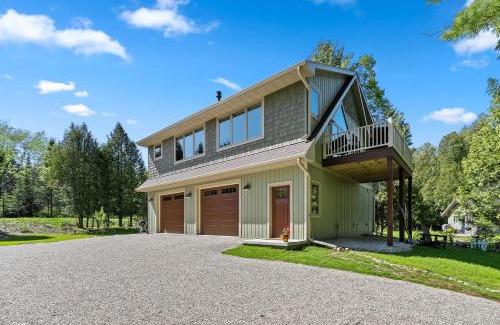 Sturgeon Bay House | The Resting Place by Simple Life Rentals