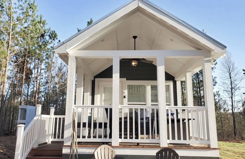 Tamassee House | The Retreat: A Couple's Getaway! Away from it all & close to everything!