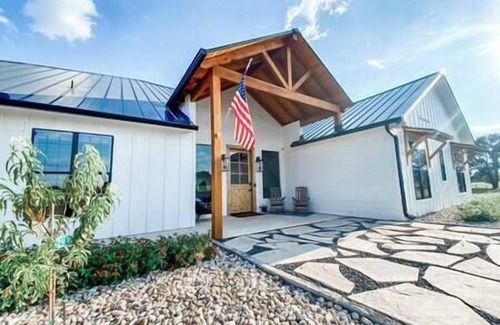 Fredericksburg House | The Retreat at Fredericksburg