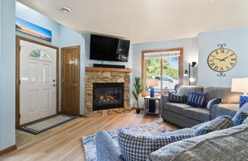 Fish Creek House | The Retreat at Sunshine Creek by Simple Life Rentals