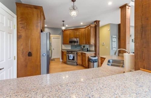 Wildwood House | The Retreat at Wildwood - Hot Tub, Theater, & Deck