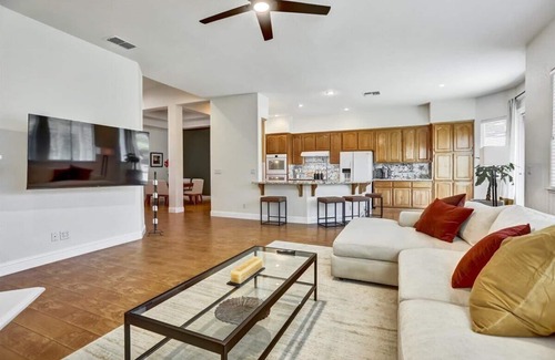 Roseville House | The Retreat in Roseville