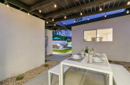 Tahquitz River Estates House | The Retreat on Mesquite - 5BR Perfect Group Getaway