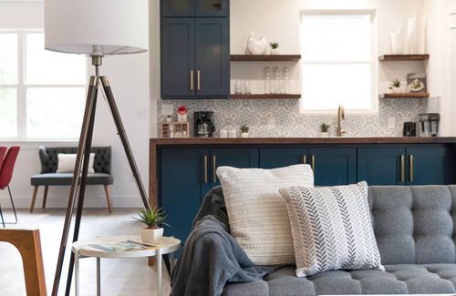Lexington House | The Retreat Out East
