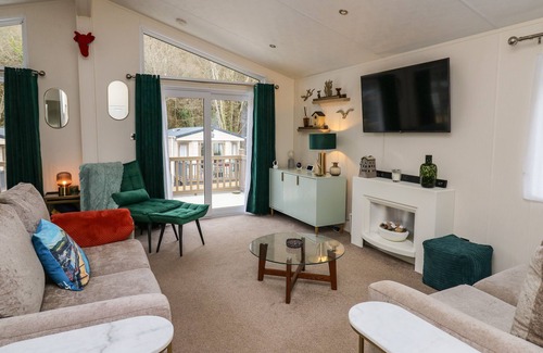 Felinfach Cottage | THE RETREAT, pet friendly, with a garden in Llanarth