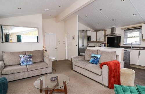 Felinfach Cottage | THE RETREAT, pet friendly, with a garden in Llanarth