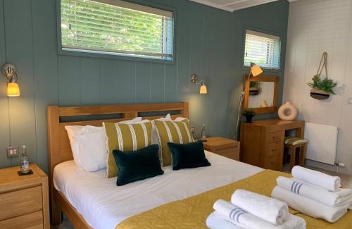 Cheddar Ski Chalet | The Retreat, Strawberryfield Park