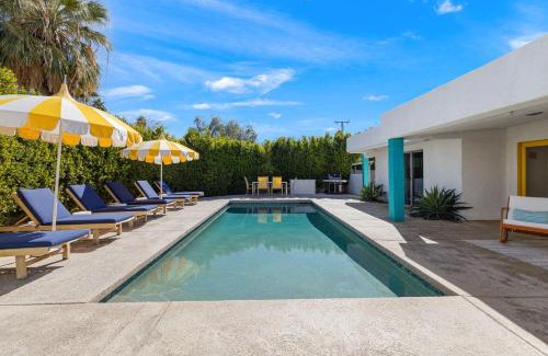 El Mirador House | The Ricardo! Mid-Century Villa with Saltwater Pool