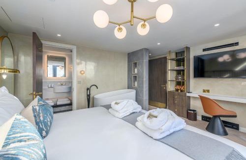 New Town Apartment | The RÌGH Penthouse Suite