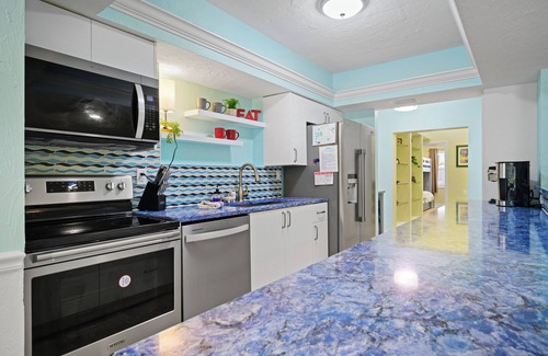 Siesta Key Apartment | The Ringling Beach House