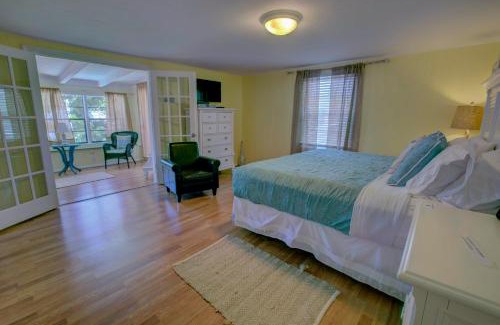 Siesta Key Resort | The Ringling Beach House
