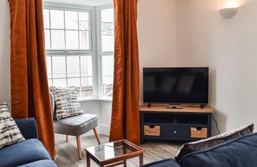 Deal House | The Rising Sun