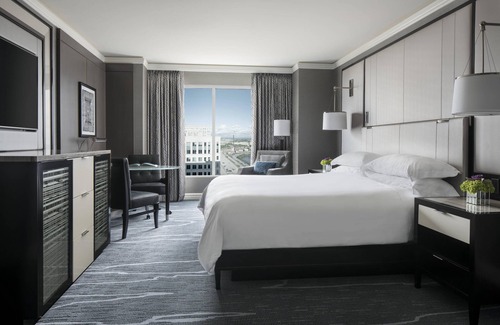 Downtown Cleveland Hotel | The Ritz-Carlton, Cleveland