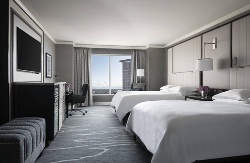 Downtown Cleveland Hotel | The Ritz-Carlton, Cleveland