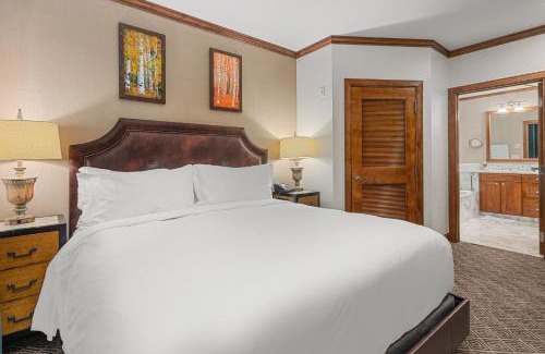 Aspen House | The Ritz-Carlton Club, Two-Bedroom Residence Float 4, Ski-in & Ski-out Resort in Aspen Highlands
