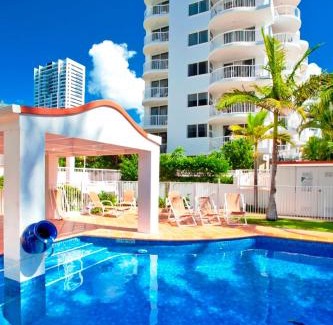 Broadbeach Apartment | The Ritz Resort Heated Pool