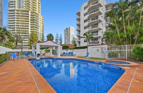 Broadbeach Apartment | The Ritz Resort Heated Pool