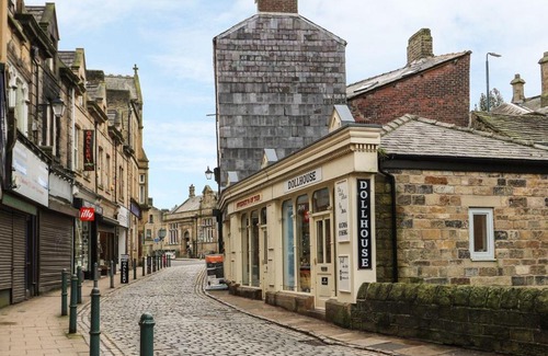 Todmorden Apartment | The River Appartment