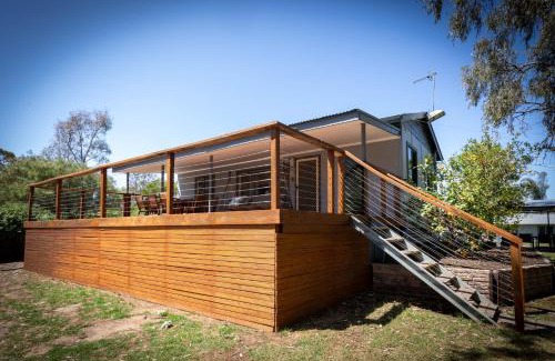 Cowirra House | The Rivers Edge Retreat for Groups and Families