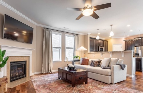 Hermitage House | The Riverstone - Elegant Home with Spacious Yard