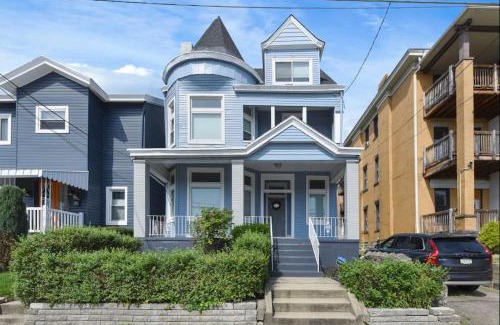 East Liberty House | The Riverview Room on Beatty